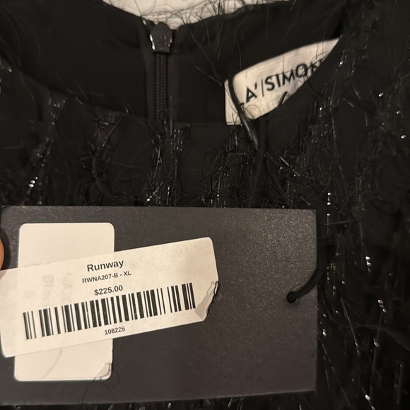 NWT- La Simona Dress size 5 (Fits size6-8) - Picture 3 of 7